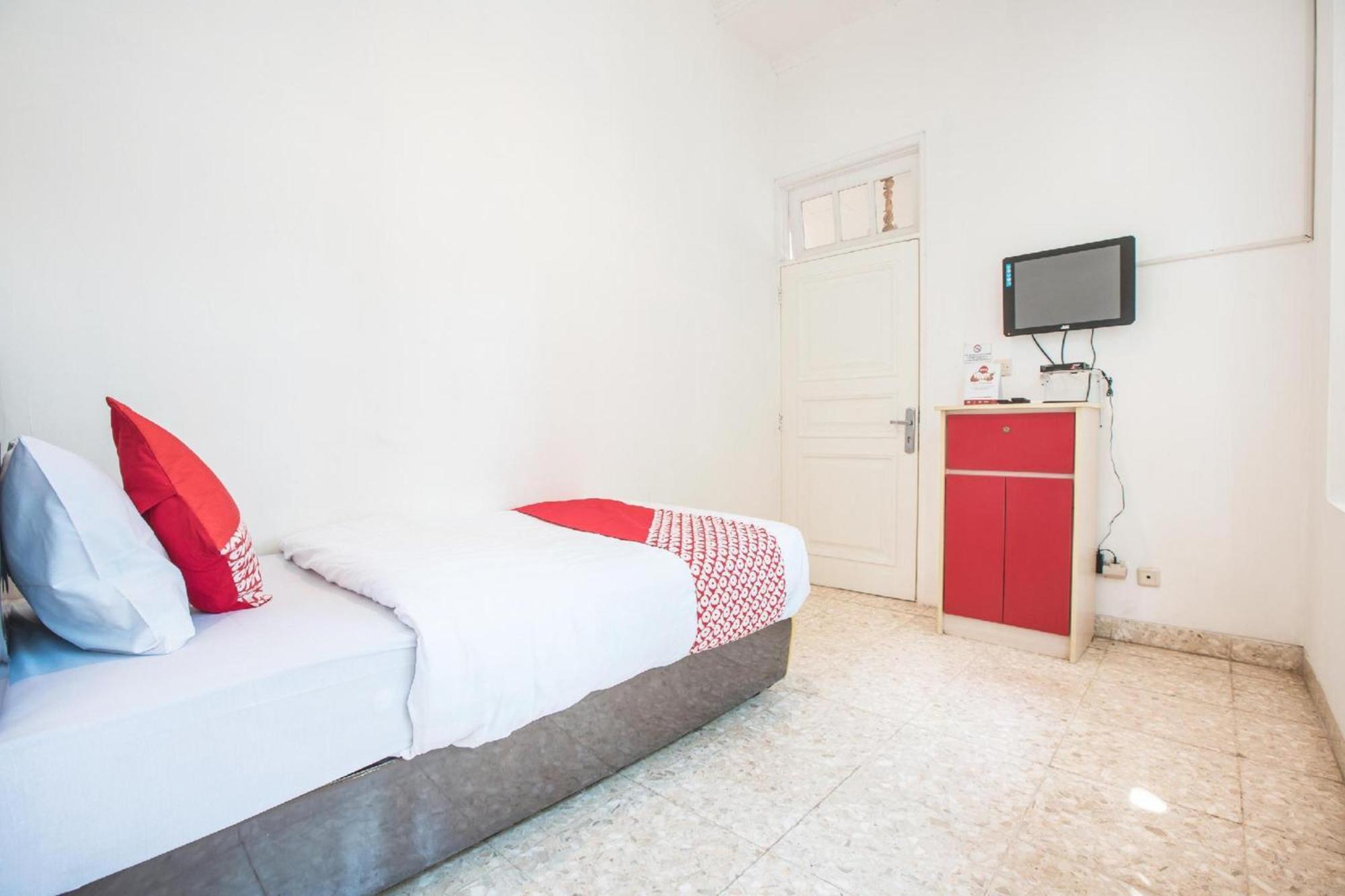 Capital O 332 Residence G17 Kemang Cakarta Dış mekan fotoğraf