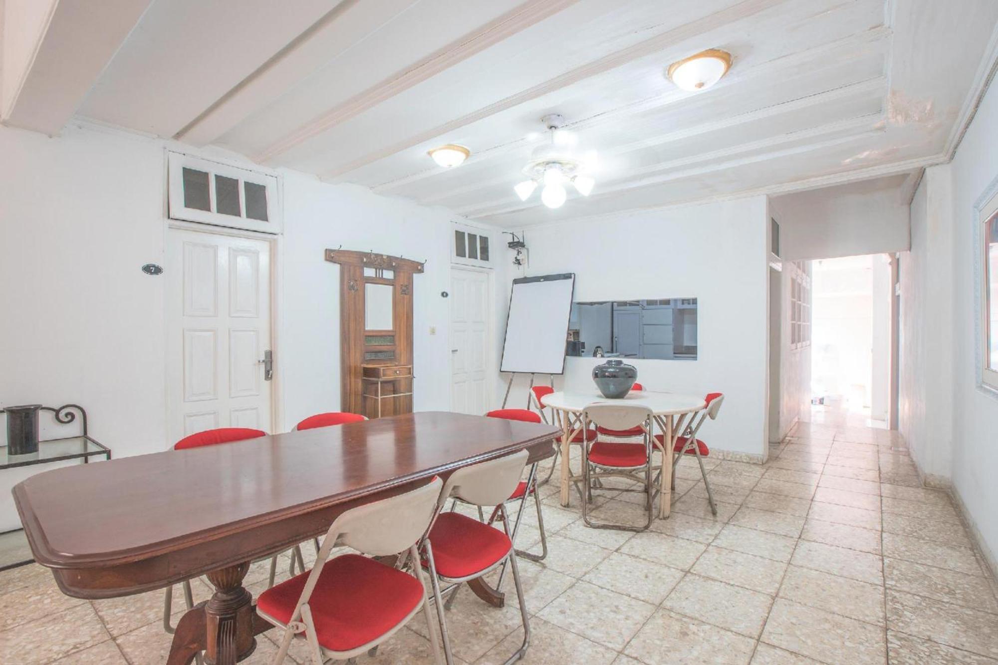 Capital O 332 Residence G17 Kemang Cakarta Dış mekan fotoğraf